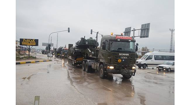 Afrin için tank sevkiyatları sürüyor