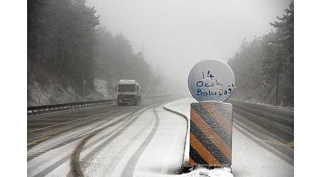 Bolu Dağı&#39;nda kar yağışı başladı