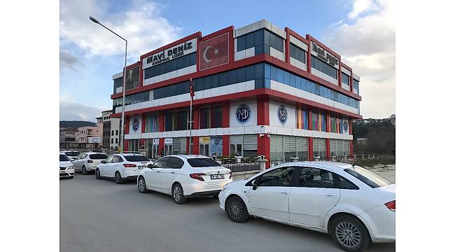 Bursa&#39;da özel okula FETÖ operasyonu