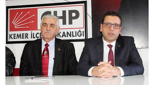 CHP&#39;li ilçe başkanı, belediye başkanını şikayet etti