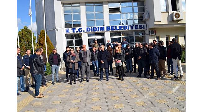 Didim&#39;de mimar ve mühendislerin belediyeye tepkileri sürüyor