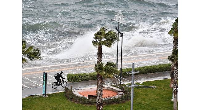 İzmir&#39;de lodos raporu