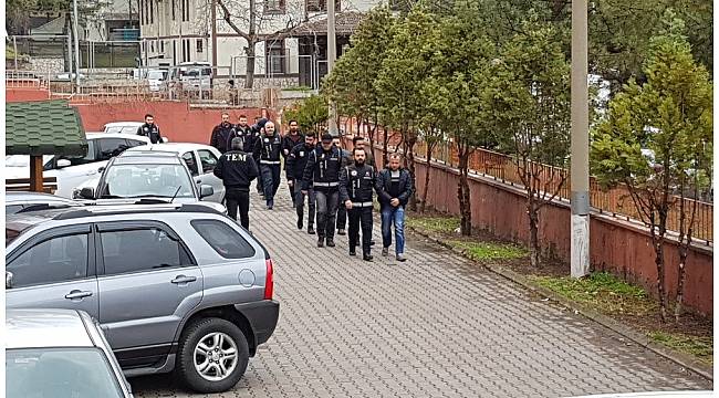 Karabük&#39;te ankesörlü telefon operasyonunda 6 asker adliyeye sevk edildi