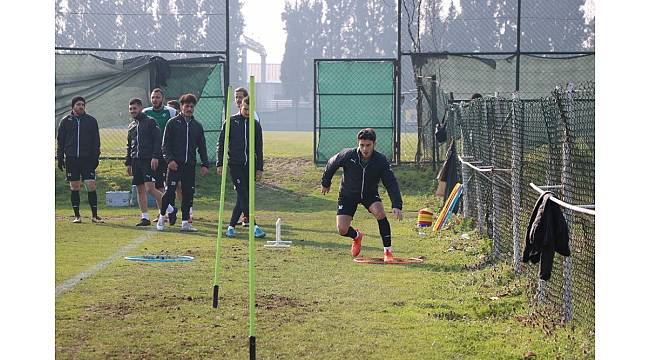 Sakaryasporlu futbolcular, Hacettepe maçının hazırlıklarını sürdürüyor