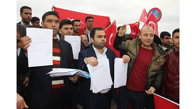 Şanlıurfalı gençler Afrin&#39;de savaşmak için askerlik şubesine dilekçe verdi