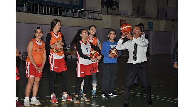 Toroslar Kadın Basketbol Takımı Mersin şampiyonu oldu