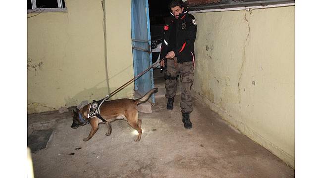 Uyuşturucu tacirlerine şafak operasyonu: 28 gözaltı