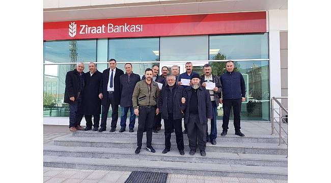 AK Parti Çiçekdağı Teşkilatından &#39;Zeytin Dalı Harekatına&#39; nakdi destek