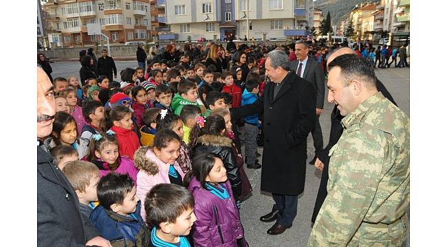 Akşehir&#39;de ikinci yarıyıl öğretim dönemi törenle başladı