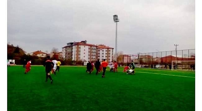 Çorum&#39;da U-19 maçında kavga çıktı