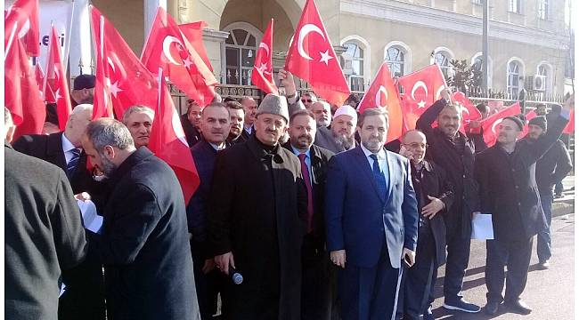 Din görevlileri askere gitmek için dilekçe verdi