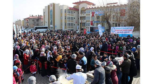 Edremit&#39;te &#39;2. Geleneksel Ayran Aşı Balık Başı&#39; festivali