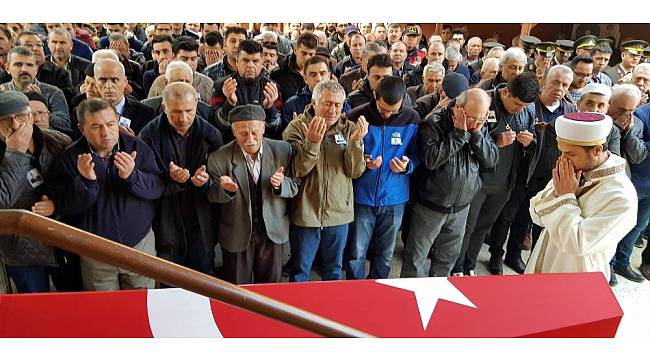 İstanbul&#39;da hayatını kaybeden Üsteğmen memleketi Nazilli&#39;de toprağa verildi