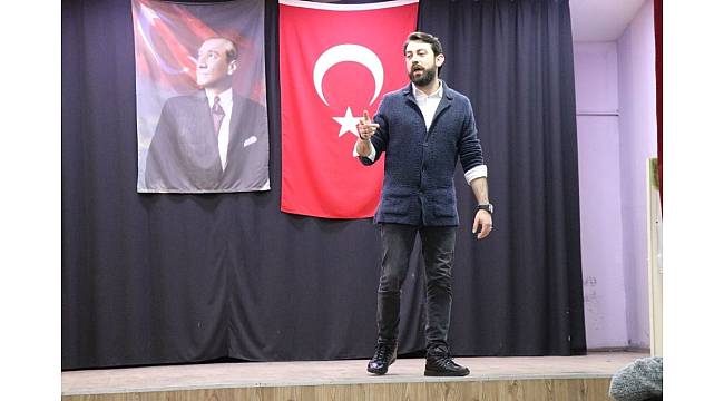 Lise öğrencilerine &quot;Hayat Kısa Çek Bir Film&quot; semineri