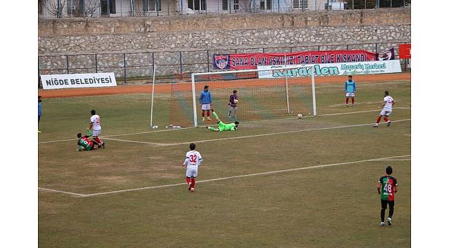 Niğde Belediyespor 2 Karşıyaka 0