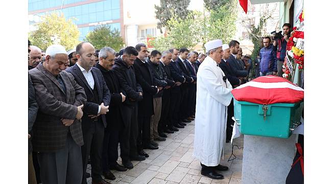 Roketli saldırıda şehit olan vatandaş son yolculuğuna uğurlandı