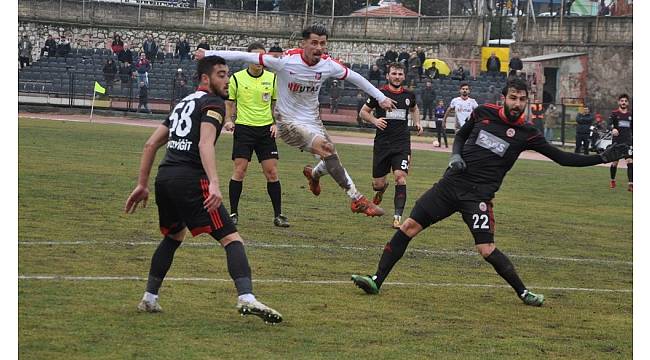 TFF 3. Lig: UTAŞ Uşakspor: 4 Çorum Belediyespor:3