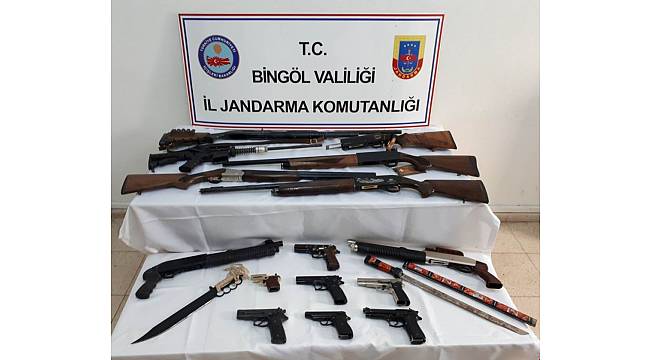 Bingöl&#39;de silah kaçakçılarına operasyon: 11 gözaltı