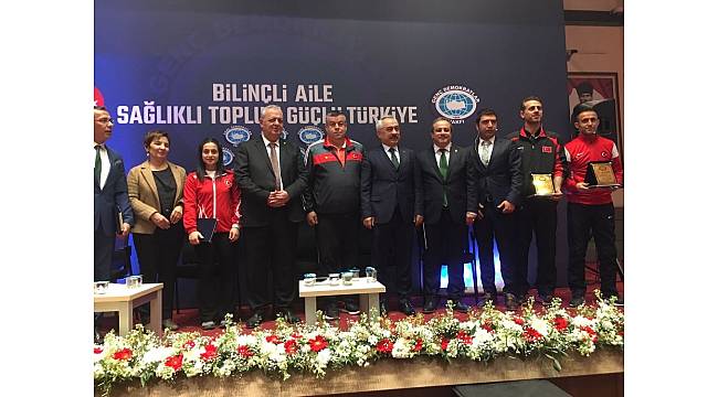 Milli halterciden Başkan Alıcık&#39;a teşekkür