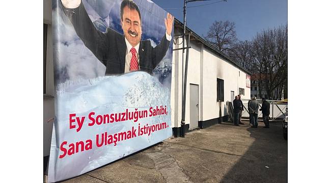 Muhsin Yazıcıoğlu Kültür Merkezi&#39;ne molotflu saldırı