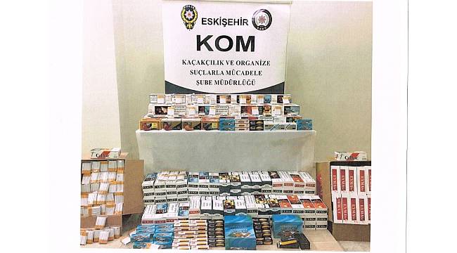 Polis, 4 bin 398 paket kaçak sigara ve 424 kilo tütün ele geçirdi