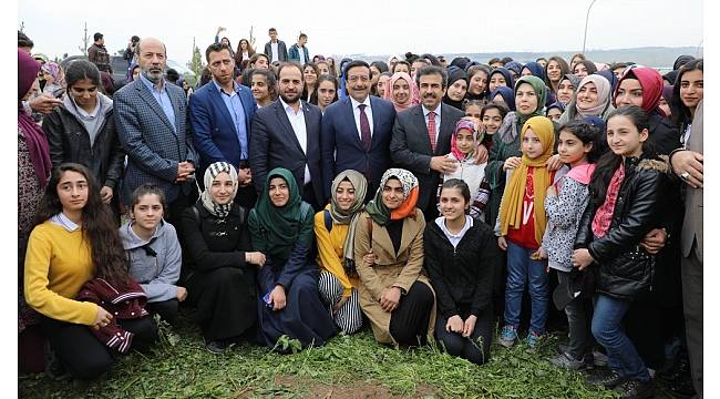 Tenzile Erdoğan Hatıra Ormanına Fidanlar Dikildi