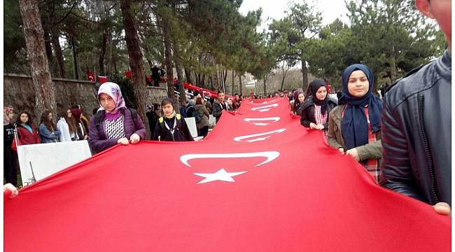 Zaferin 103. yılına 103 metre uzunluğunda Türk Bayrağı