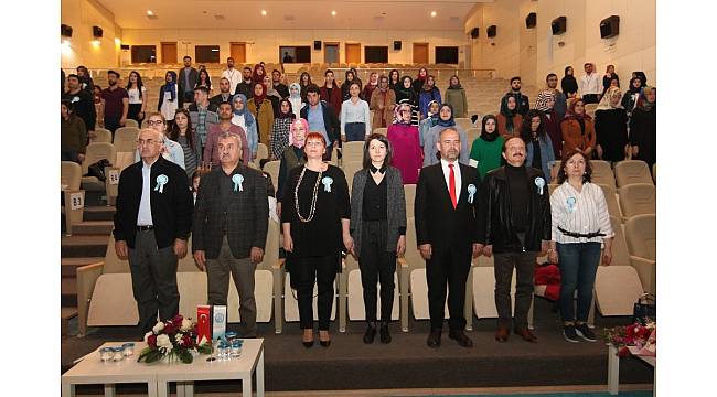 Bitlis&#39;te &#39;Ben Nasıl Ben Oluyorum?&#39; semineri