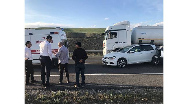 Horasan&#39;da trafik kazası: 2 yaralı