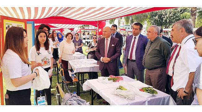 Nazilli Anadolu Lisesi öğrencilerinin TÜBİTAK projeleri görücüye çıktı