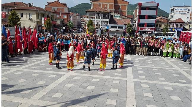 19 Mayıs Bayramı Devrek&#39;te coşku içinde kutlandı