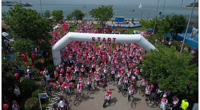 19 Mayıs için pedal çeviren bisikletliler havadan görüntülendi