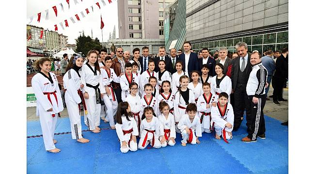 3&#39;üncü Gaziosmanpaşa Bilim, Sanat, Spor ve Gençlik festivali başladı