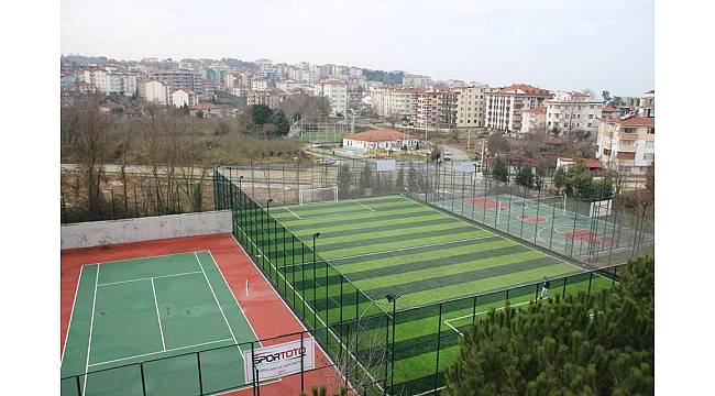 Akçakoca Belediyesi Semt sahalarının çevre düzenlemesi yaptı