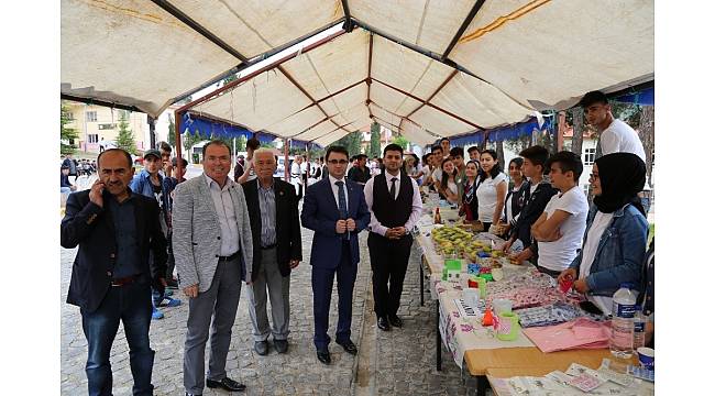 Akseki Anadolu Lisesi bahar şenliği ve kermes düzenledi