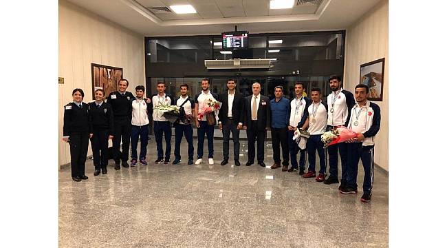 Avrupa şampiyonları Gaziantep&#39;e döndü