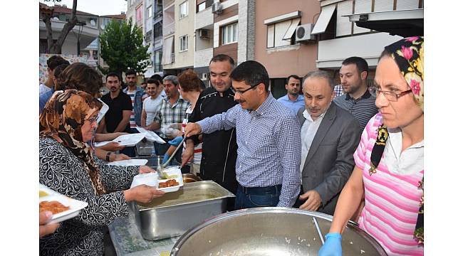 Başkan Çelik: &quot;İftar sofraları kardeşliğimizi pekiştiriyor&quot;