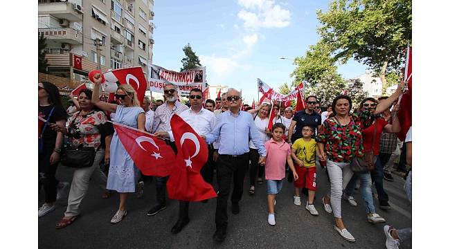 Bayraklı&#39;da 19 Mayıs coşkusu