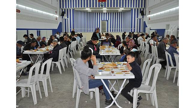 Belediye&#39;den iftar sofrası