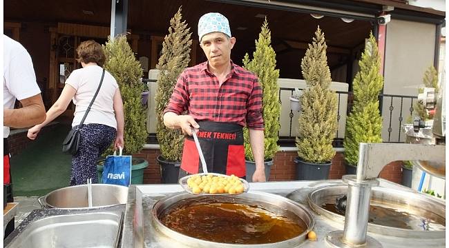 Burhaniyeli fırıncının ucuz pide kampanyası vatandaşı sevindirdi