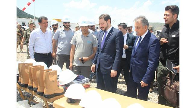 Çukurca&#39;da petrol sondaj çalışmasının startı verildi