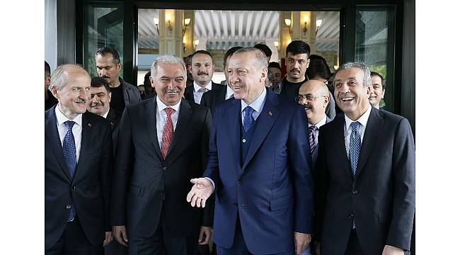 Cumhurbaşkanı Erdoğan&#39;dan İBB&#39;ye ziyaret