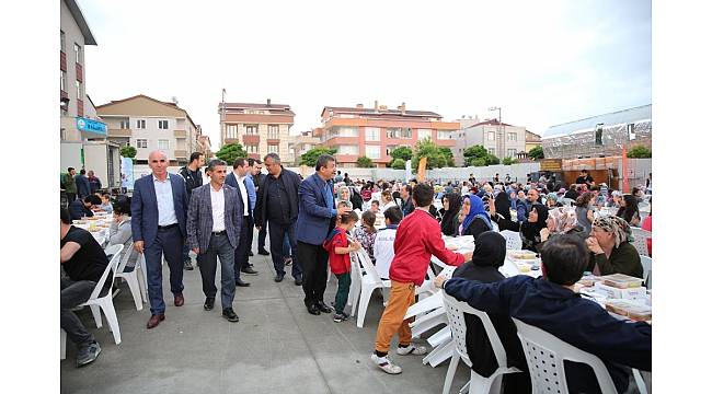 Darıcalılar yöresel lezzetlerle iftar açıyor