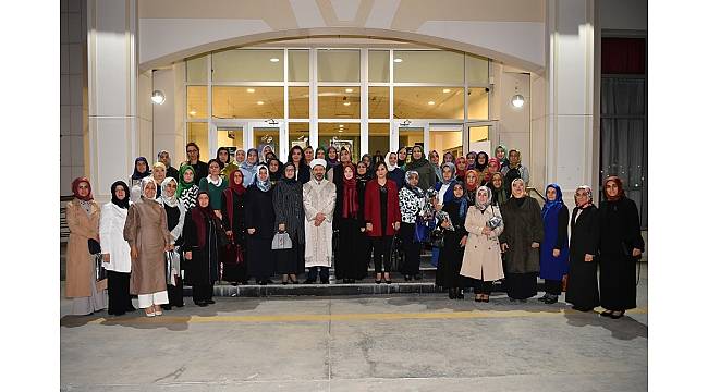 Diyanet İşleri Başkanı Erbaş, kadın STK temsilcileriyle iftarda bir araya geldi