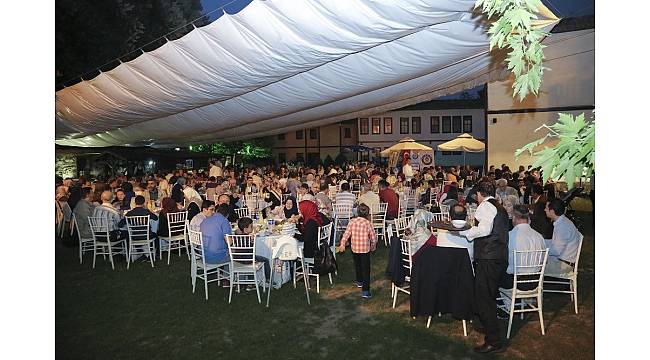 Eğitim Bir-Sen Bursa 1&#39;nolu Şubesi iftarda buluştu