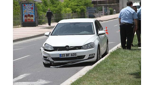 Elazığ&#39;da trafik kazası: 4 yaralı