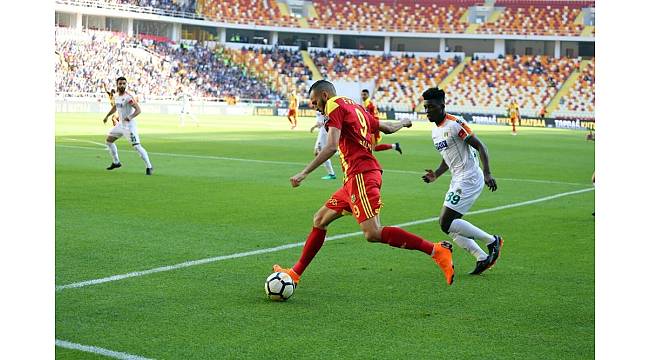 Evkur Yeni Malatyaspor&#39;da 4 futbolcuya transfer teklifi