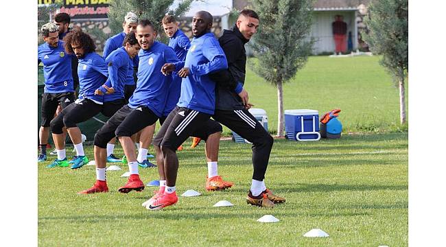 Evkur Yeni Malatyaspor&#39;da Galatasaray maçı alarmı