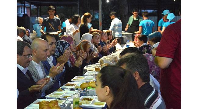 Hasköy&#39;de İftar sofrası kuruldu