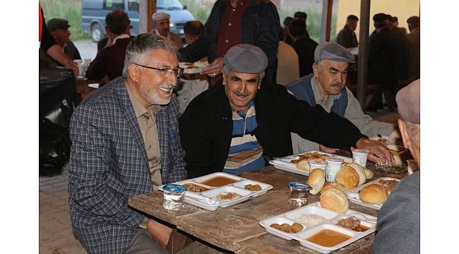 İnönü Belediyesi Erenköy&#39;de iftar sofrası kurdu